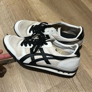 ASISC Onisuka Tigers - VINTAGE- off white/white/black